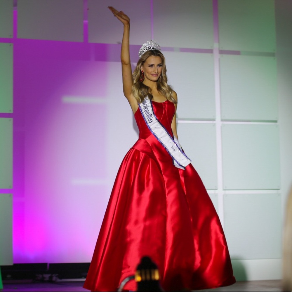CLASSIC red Ballgown - TARIK EDIZ 50325 WORN 1x